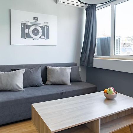 Apartamento Cozy, Luminous And Comfy 5 Min Walk To Acropolis Atenas Exterior foto